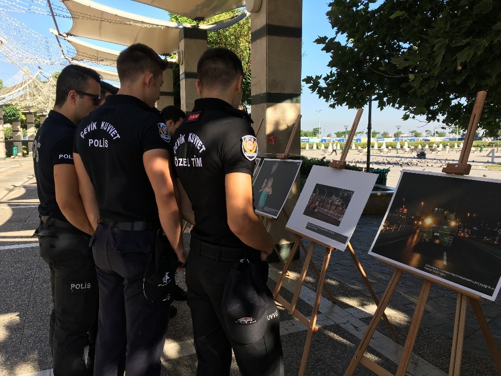 O gecenin kahramanları İHA’nın 15 Temmuz sergisini gezdi