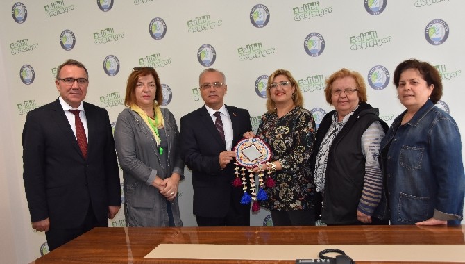 Başkan Kayda Manisalı kadınları ağırladı