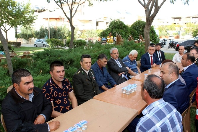 Vali Güvençer, şehit Gür’ün baba ocağına taziyede bulundu