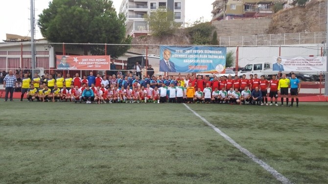 Bayraklı şehidini unutmuyor