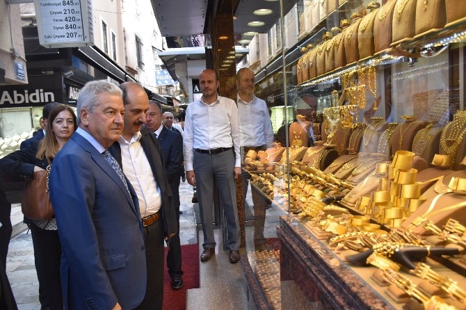 Kuyumcular, kruvaziyerleri geri istiyor