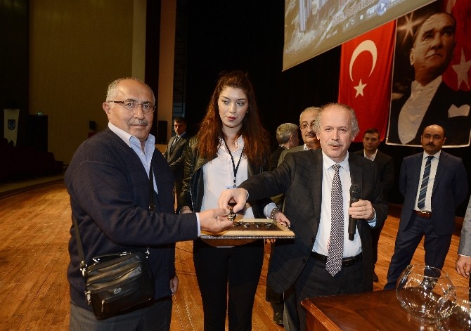 Mamak Show-Room alanında kura çekimi