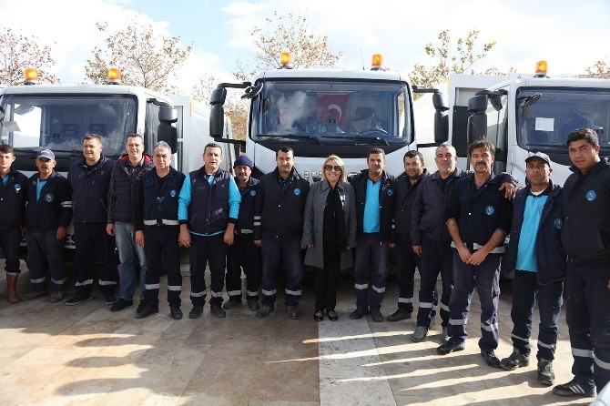 Urla Belediyesi araç filosunu genişletti