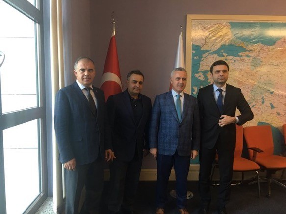 AK PARTİ İZMİR'DE 3 İLÇEYE YENİ BAŞKAN!