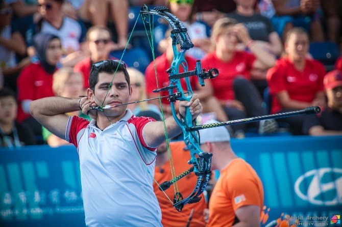 Karşıyakalı Demir, Polonya yolcusu
