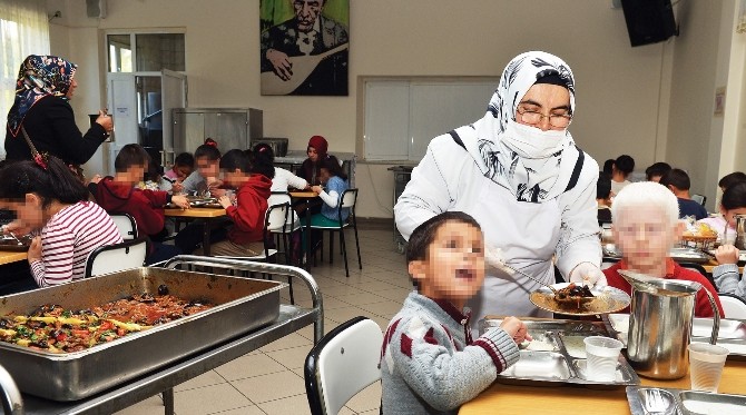 Engelli okullarında her gün 5 bin öğrenciye yemek