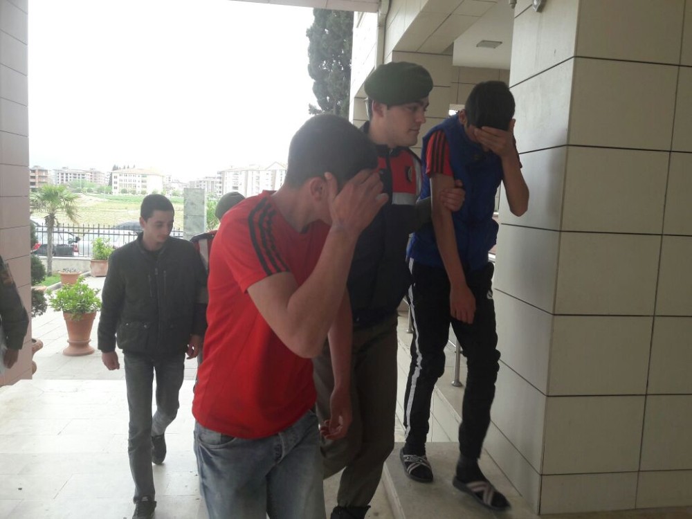 4 hırsızlık olayına karışan hırsızlar yakalandı