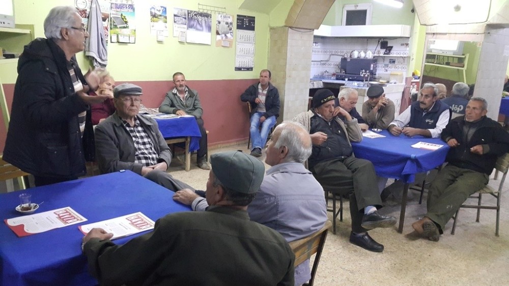 Ödemiş’te emekli öğretmenlerden referandum söyleşisi