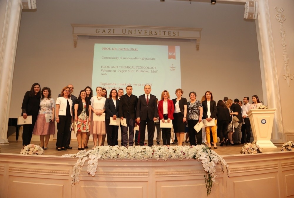 Gazili akademisyenler ‘Uluslararası Yayın Teşvik Ödülleri’ni aldı