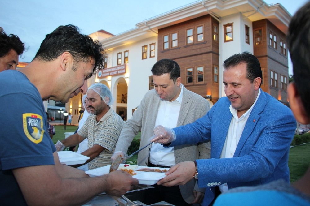 Özdere’de coşkulu iftar