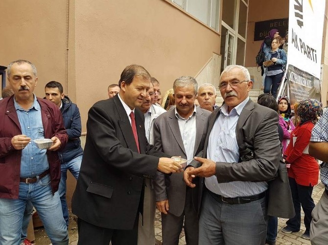 Soma’da vatandaşlar aşure kazanında buluştu
