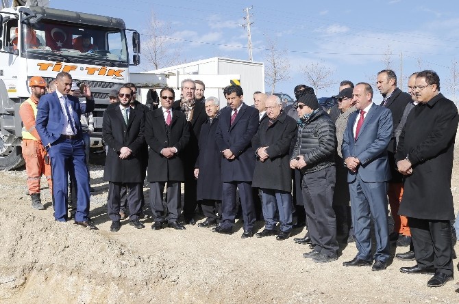 İncek’te yeni caminin temeli atıldı