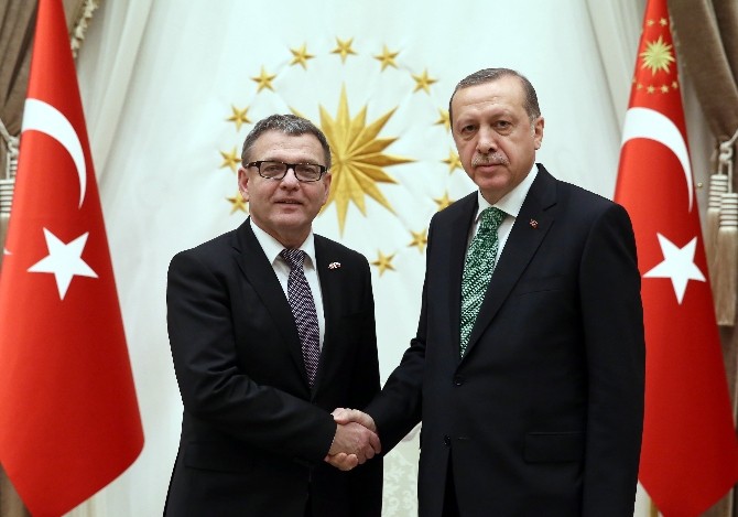Cumhurbaşkanı Erdoğan, Zaoralek’i kabul etti