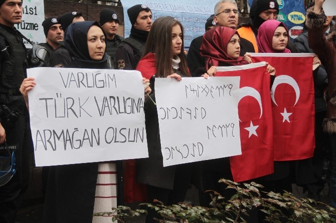Ankara Üniversitesi öğrencilerinden teröre lanet, polise destek açıklaması
