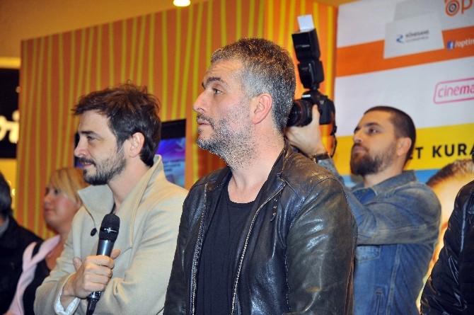 Çalgı Çengi İkimiz galasına İzmir’de yoğun ilgi