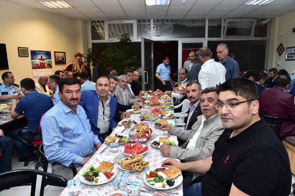 Başkan Akgül, SKT temsilcileri ile sahur yaptı