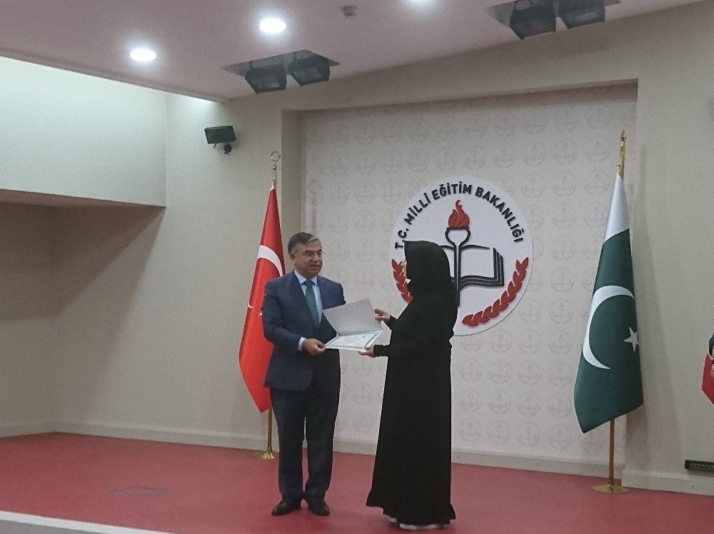 “Cinnah Genç Yazarlar Kompozisyon Yarışması” ödül töreni