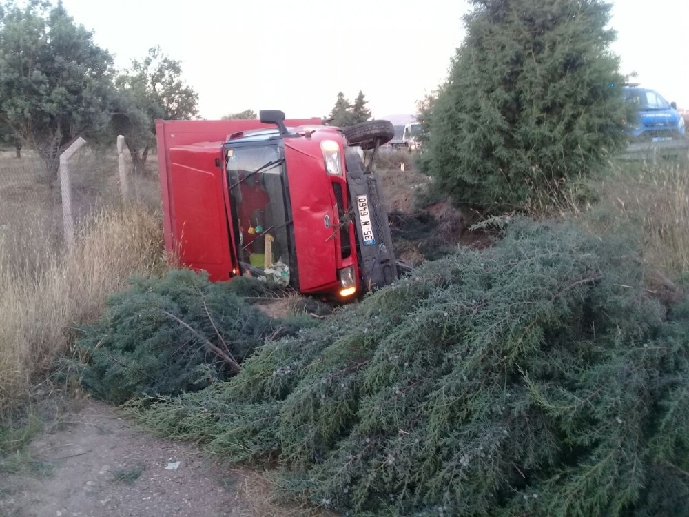 Aliağa’da iki ayrı kaza: 3 yaralı