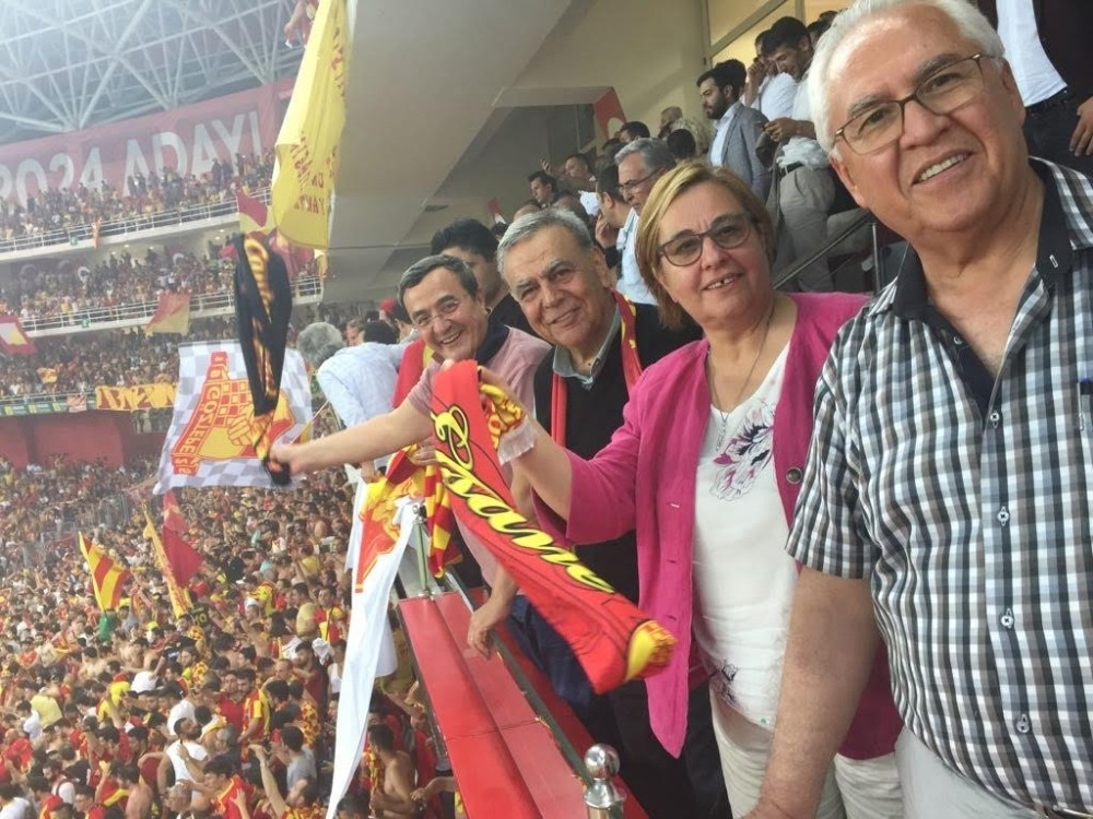 İzmir Büyükşehirden şampiyona en az 3 milyonluk destek