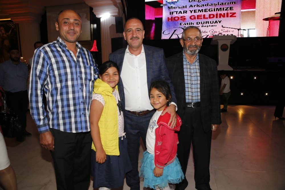 Başkan Duruay, belediye personeli ile iftarda buluştu