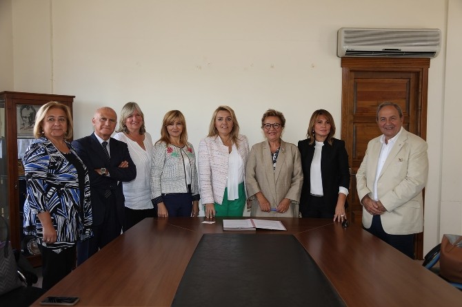 Urla Belediyesi ile Koruncuk Vakfı arasında protokol