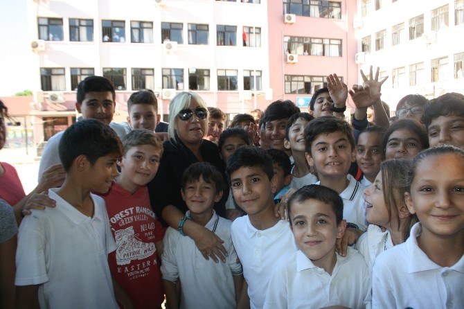Marmaris’te okullarda ders zili ’15 Temmuz demokrasi marşı’ oldu