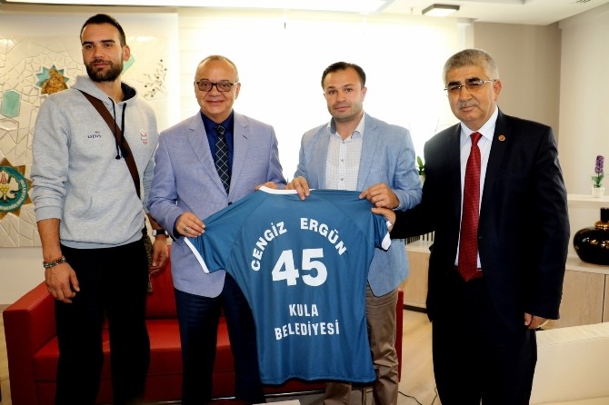 Başkan Ergün, Jeopark Kula Belediyespor’u ağırladı