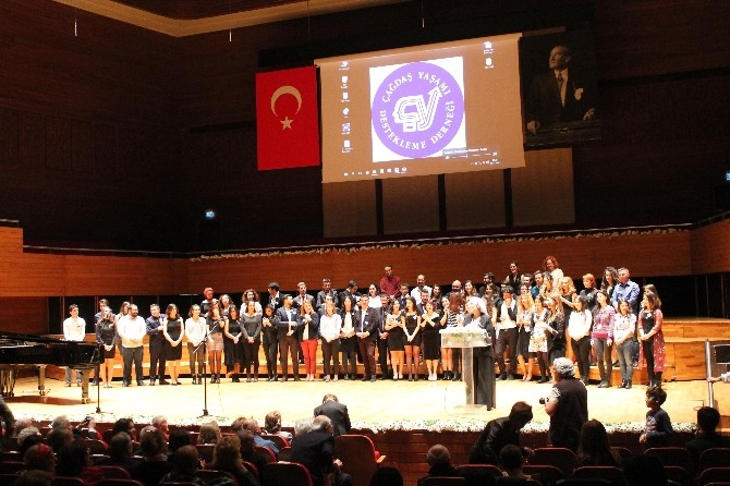 ÇYDD gençleri buluştu
