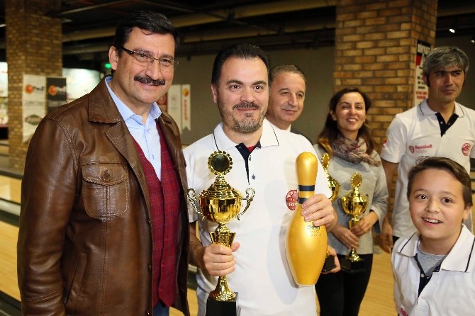 Mustafa Ak, Medya Cup Bowling Şampiyonası’na katıldı
