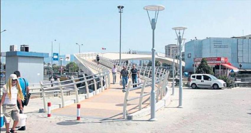 KONAK YAYA ÜST GEÇİTİ AÇILDI