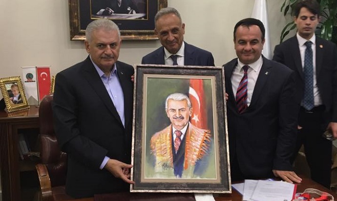ÖDEMİŞ DOSYASI BAŞBAKAN'A ELDEN TESLİM EDİLDİ