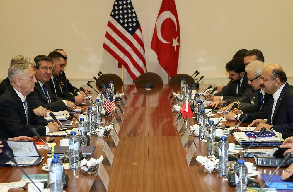 SAVUNMA BAKANLARI ARASINDA İLK TEMAS