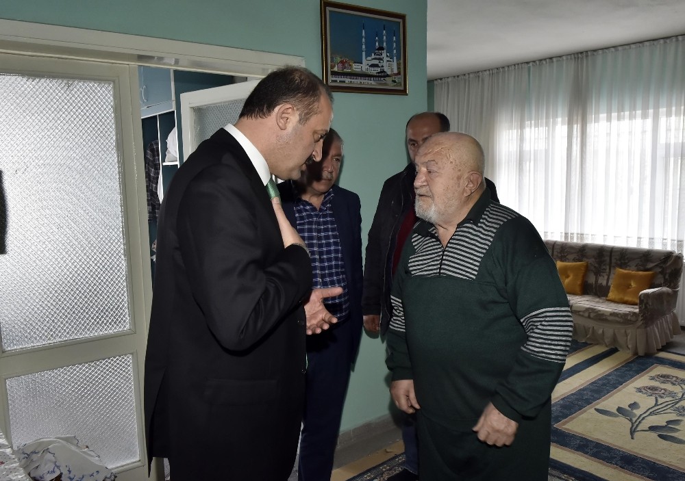 Lalahanlı hayırseverden bir bağış daha