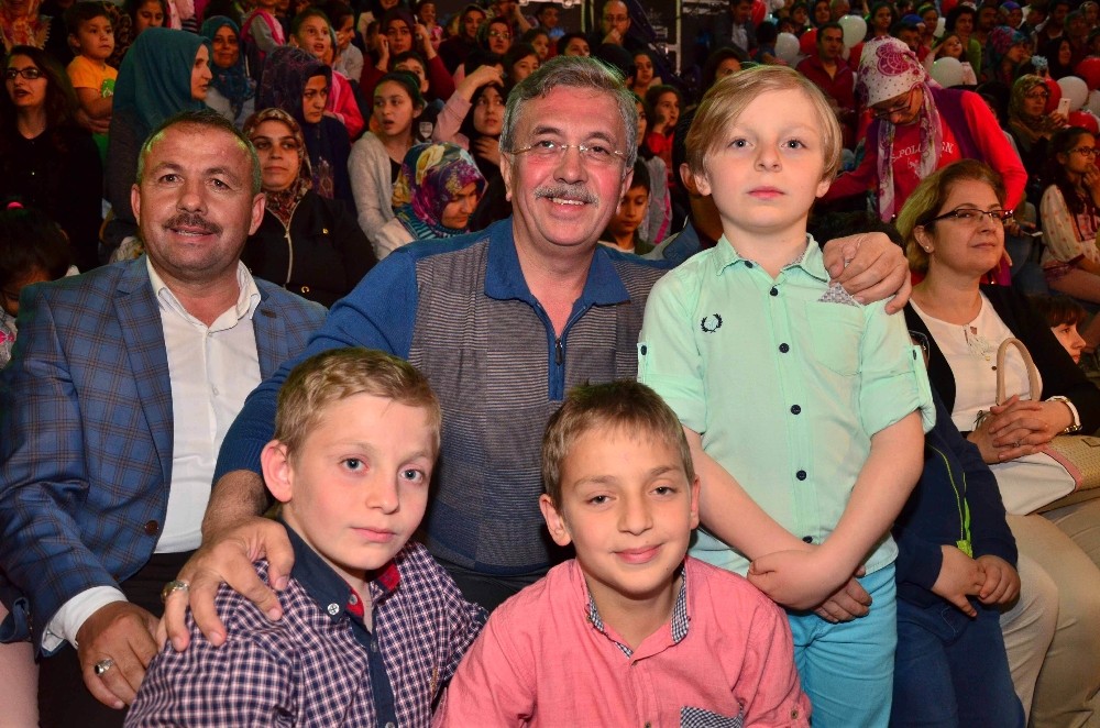 Başkan Çetin, Ramazan etkinliklerinde hemşehrilerini yalnız bırakmıyor
