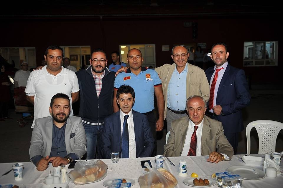 Ankaralı itfaiyeciler iftar yemeğinde buluştu