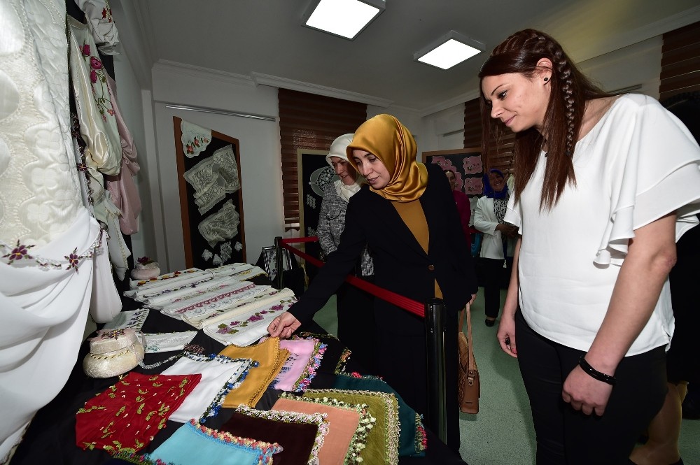 Mamaklı kursiyerler yeteneklerini sergiledi
