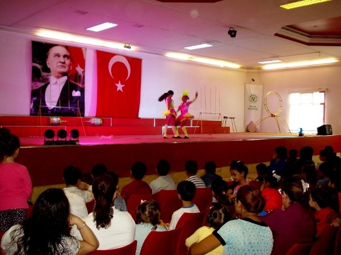 Troya Sirki, Sarıgöl’de beğeni topladı