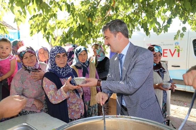 Musalar Yeniköy’den Başkan Şirin’e parke taşı teşekkürü