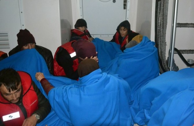 3 günde 129 düzensiz göçmen yakalandı