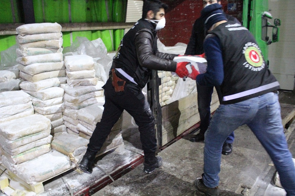 İran sınırında rekor uyuşturucu yakalandı