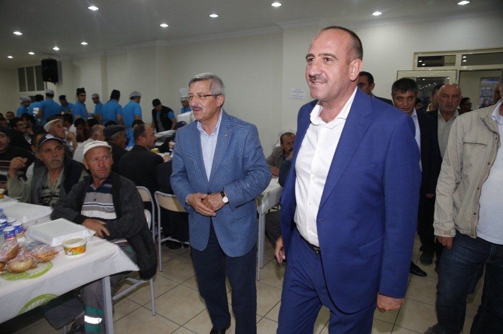 Başkan Duruay, Karaalili vatandaşlarla birlikte oruç açtı