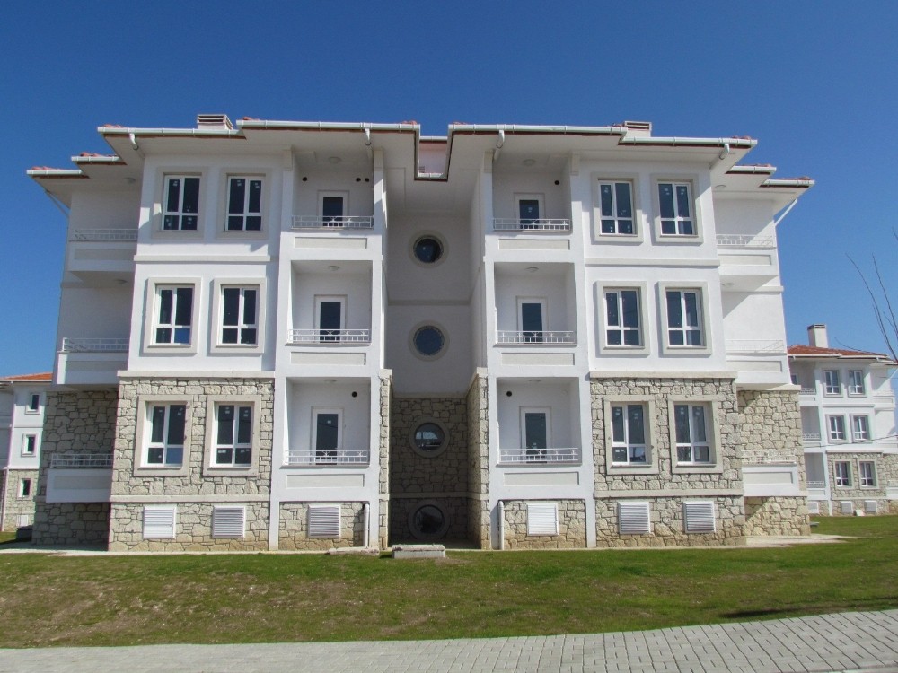TOKİ Çeşme’de daire teslimine başlıyor