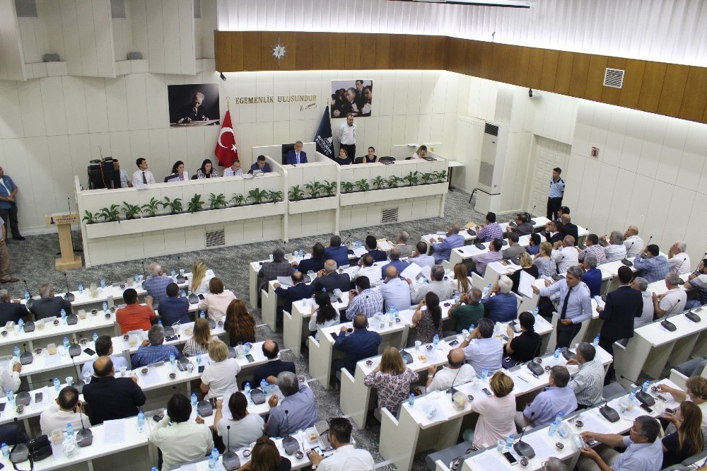 Meclis kavgası tutanaklardan çıkarıldı