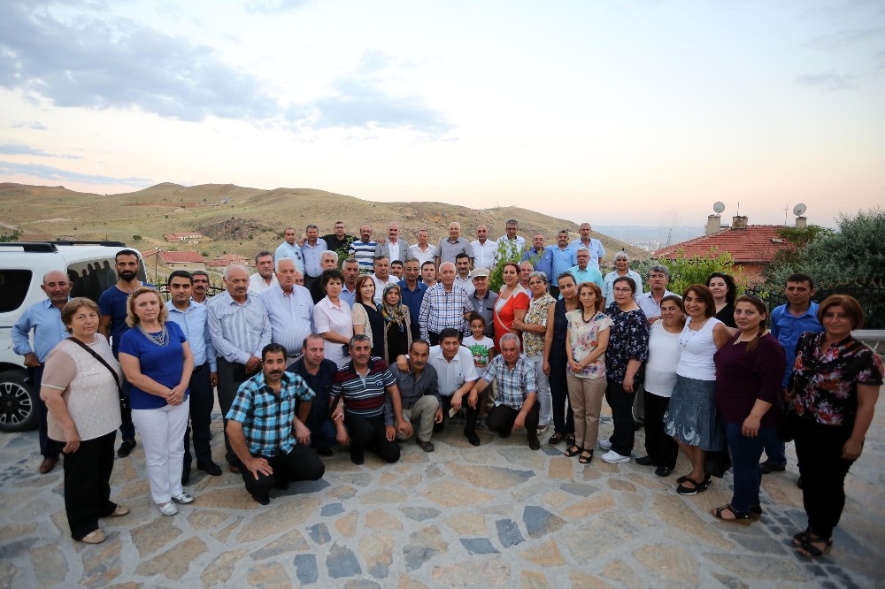 Başkan Yaşar muhtarlarla piknikte buluştu