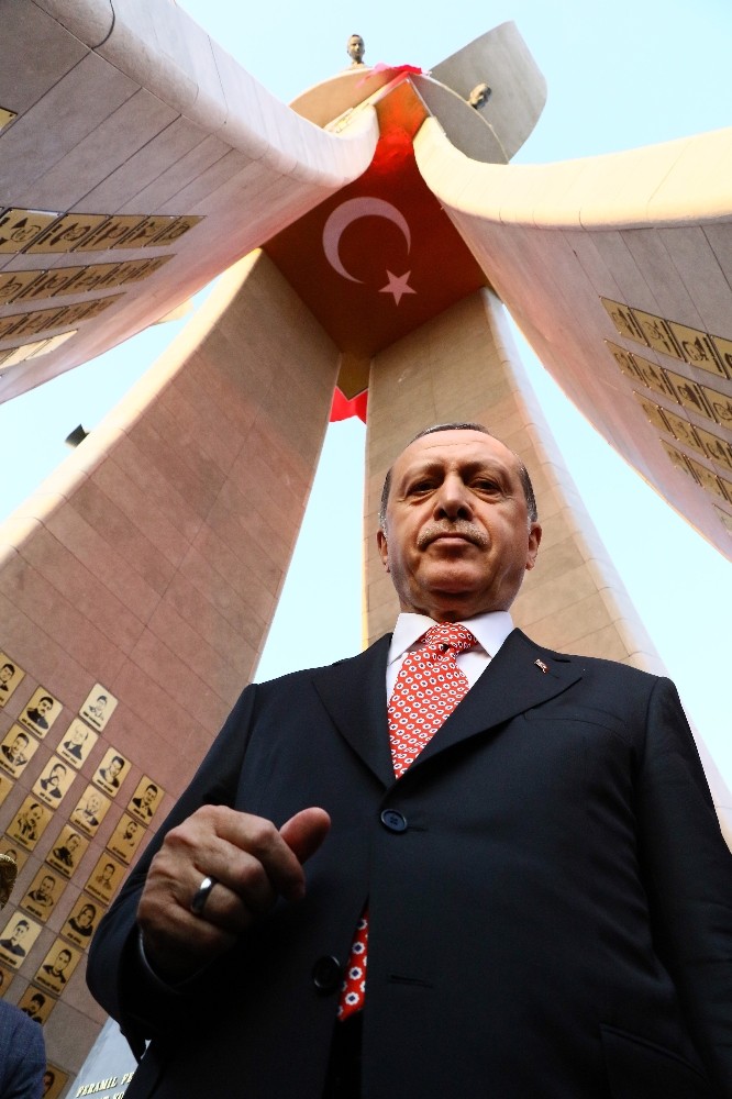 Cumhurbaşkanı Erdoğan, Beştepe’deki Şehitler Abidesi’ni açtı