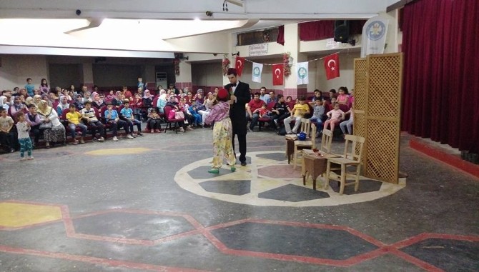 Ahmetli, ‘Zeyno ile Denyo’ya güldü