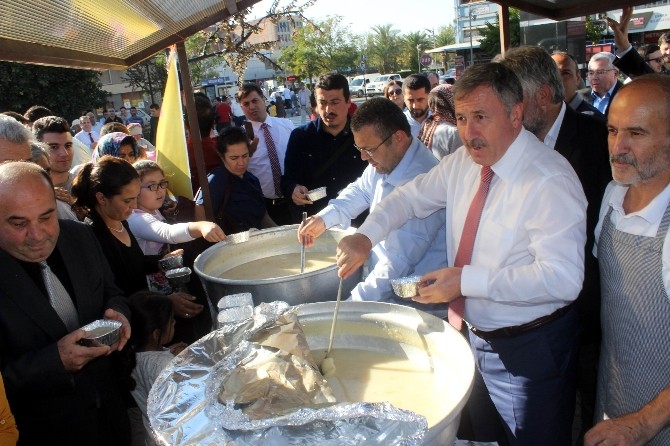 Çankaya ailesinden aşure hayrı