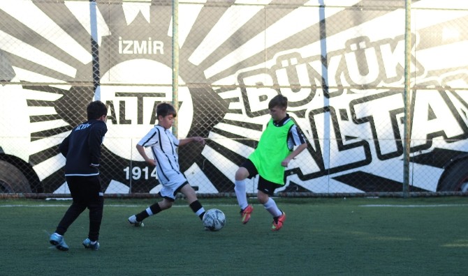 Altay, altyapıda çalışmaları hızlandırdı
