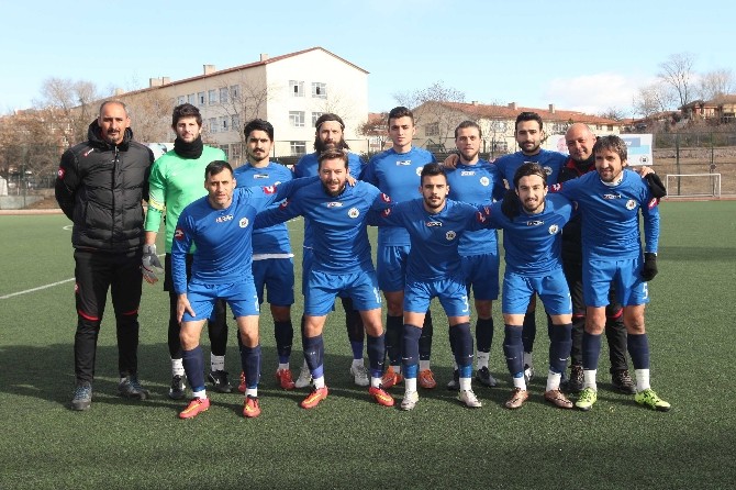 Yenimahalle Belediyespor Süper Amatör Lig’de zirve yarışına devam ediyor