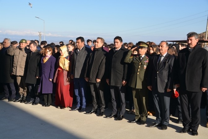 Şehit Er Gökhan Çakır’ın ismi Aliağa’da bir okula verildi